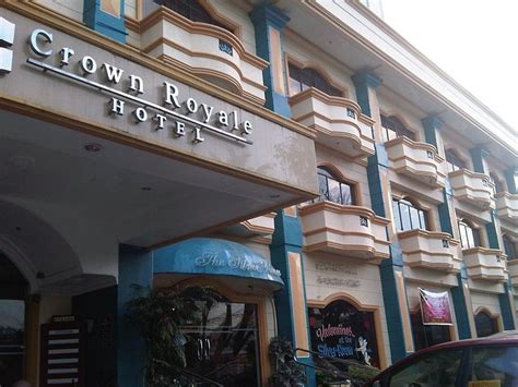 crown royale hotel